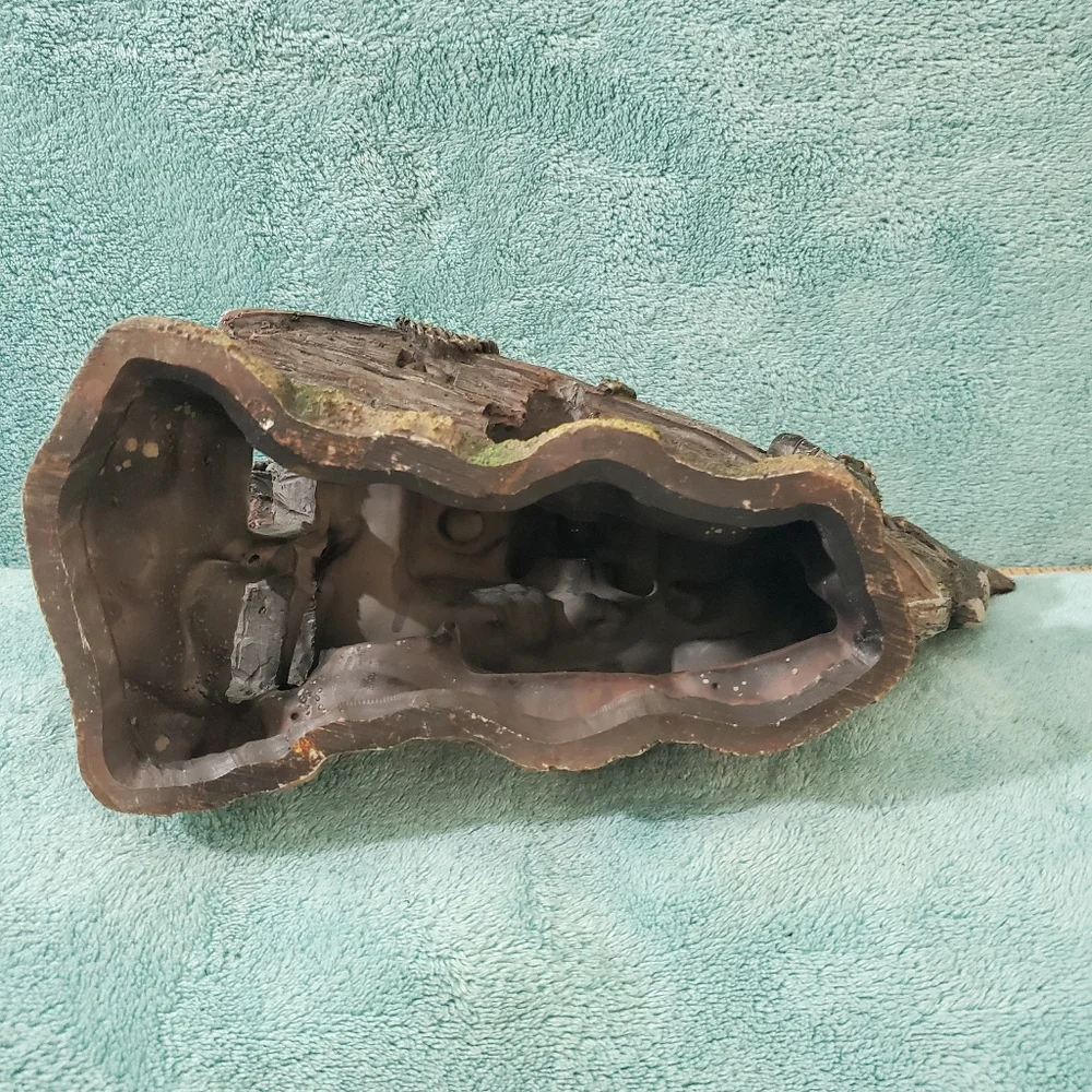 12in x 8in Half Ship Aquarium Decoration in Good Condition